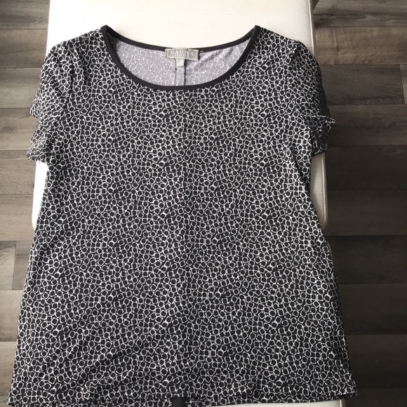 Laura Petites Short Sleeve Tee - Picture 2 of 5